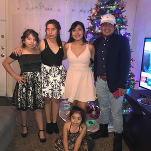 Meet your Posher, Flory